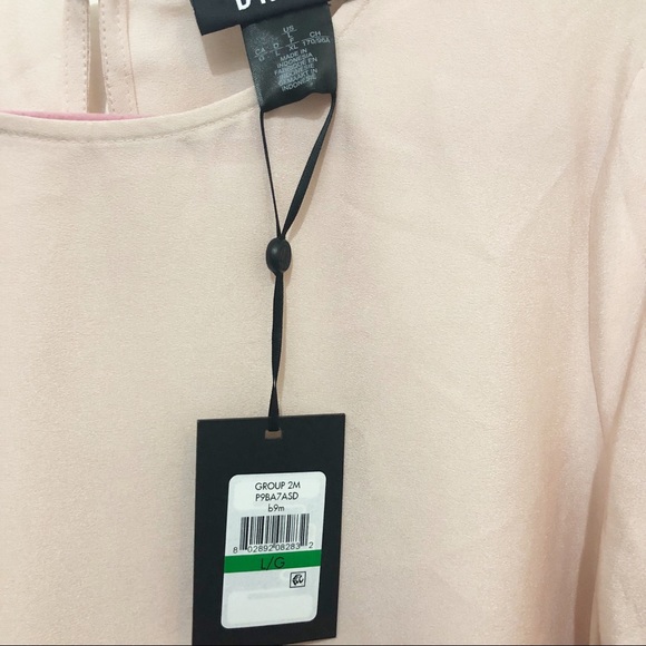 🆕 DKNY Blush Blouse size L Flare Ruffle Sleeves Floral Print - Picture 3 of 5